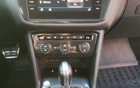 Volkswagen Tiguan II, 2018 год, 2 770 000 рублей, 15 фотография