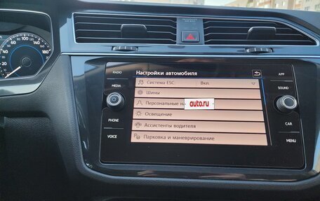 Volkswagen Tiguan II, 2018 год, 2 770 000 рублей, 21 фотография