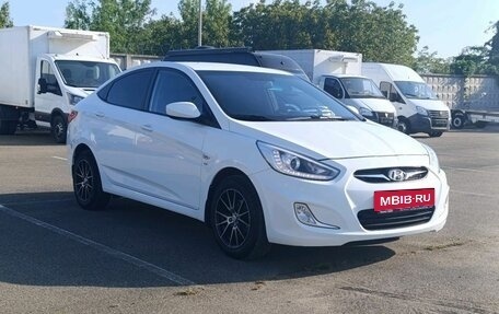 Hyundai Solaris II рестайлинг, 2014 год, 990 000 рублей, 3 фотография