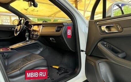 Porsche Macan I рестайлинг, 2021 год, 5 576 010 рублей, 8 фотография