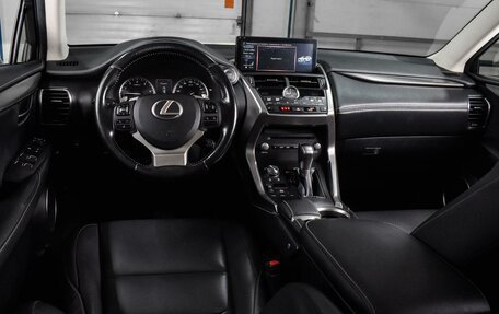 Lexus NX I, 2017 год, 2 999 000 рублей, 6 фотография