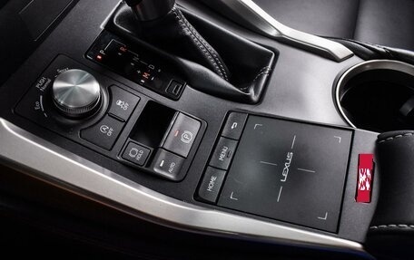 Lexus NX I, 2017 год, 2 999 000 рублей, 22 фотография