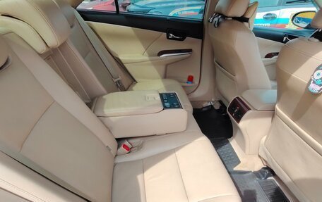 Toyota Camry, 2012 год, 1 750 000 рублей, 11 фотография