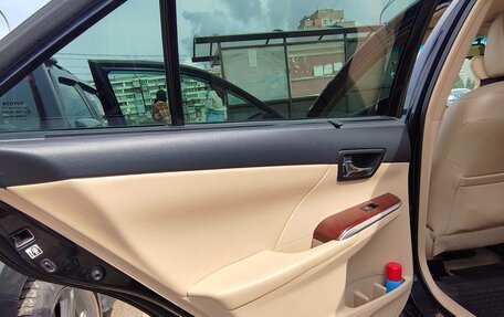 Toyota Camry, 2012 год, 1 750 000 рублей, 15 фотография