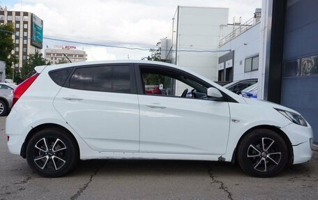 Hyundai Solaris II рестайлинг, 2011 год, 638 000 рублей, 4 фотография