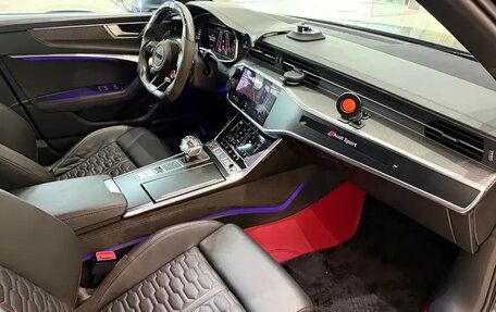 Audi RS 6, 2022 год, 15 500 777 рублей, 14 фотография