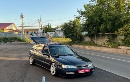 Honda Accord VII рестайлинг, 1997 год, 620 000 рублей, 1 фотография