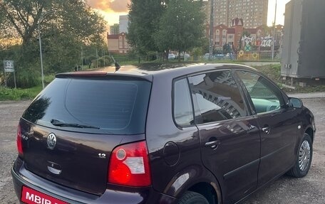 Volkswagen Polo IV рестайлинг, 2001 год, 390 000 рублей, 4 фотография