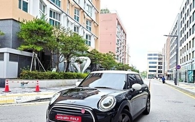 MINI Hatch, 2022 год, 1 950 000 рублей, 1 фотография
