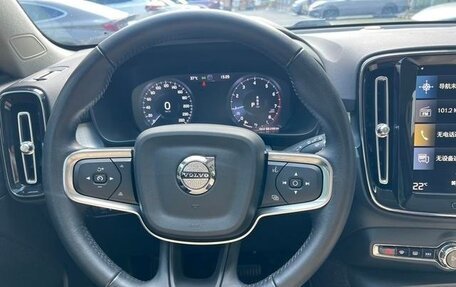 Volvo XC40 I, 2021 год, 1 998 000 рублей, 3 фотография