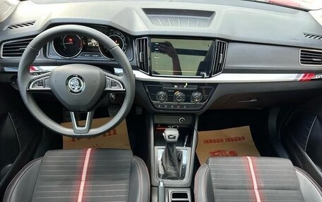 Skoda Kamiq I, 2020 год, 1 780 000 рублей, 4 фотография