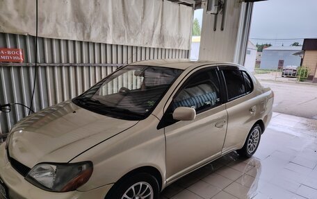 Toyota Platz, 2001 год, 280 000 рублей, 2 фотография