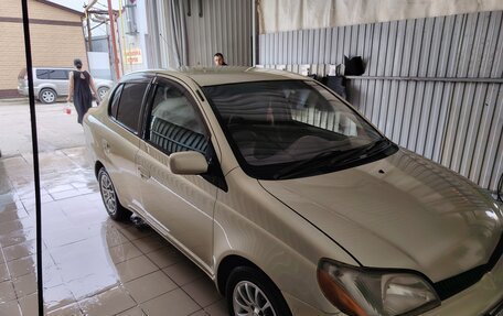 Toyota Platz, 2001 год, 280 000 рублей, 4 фотография
