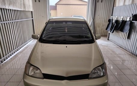 Toyota Platz, 2001 год, 280 000 рублей, 5 фотография