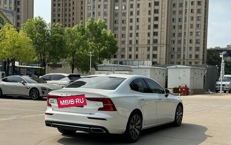 Volvo S60 III, 2021 год, 3 170 000 рублей, 14 фотография