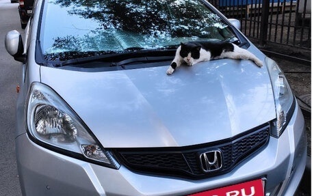 Honda Fit III, 2012 год, 725 000 рублей, 2 фотография