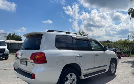 Toyota Land Cruiser 200, 2015 год, 6 700 000 рублей, 3 фотография