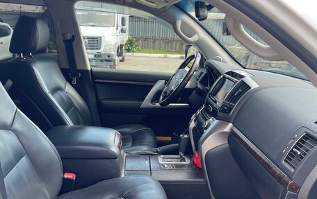 Toyota Land Cruiser 200, 2015 год, 6 700 000 рублей, 14 фотография