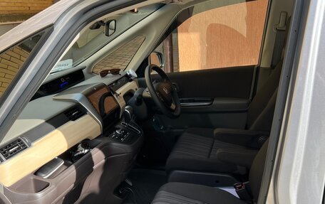 Honda Freed II, 2018 год, 1 580 000 рублей, 8 фотография