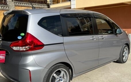 Honda Freed II, 2018 год, 1 580 000 рублей, 4 фотография