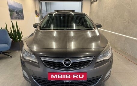 Opel Astra J, 2011 год, 649 000 рублей, 2 фотография