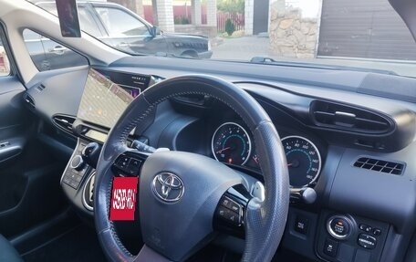 Toyota Wish II, 2010 год, 1 475 000 рублей, 5 фотография