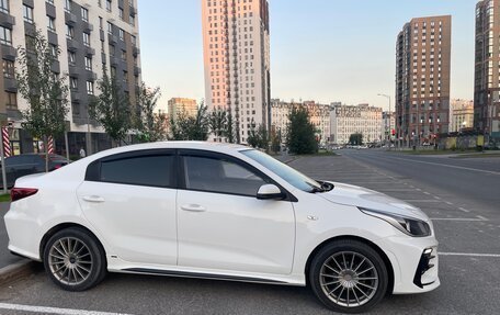 KIA Rio IV, 2017 год, 1 250 000 рублей, 2 фотография