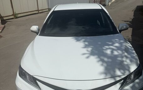 Toyota Camry, 2022 год, 2 750 000 рублей, 1 фотография