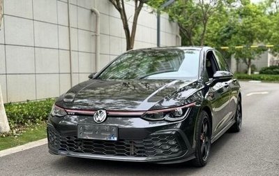 Volkswagen Golf GTI, 2021 год, 2 876 000 рублей, 1 фотография