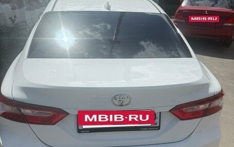 Toyota Camry, 2022 год, 2 750 000 рублей, 2 фотография