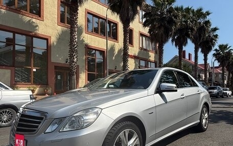 Mercedes-Benz E-Класс, 2011 год, 1 580 000 рублей, 3 фотография