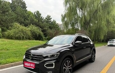 Volkswagen T-Roc I, 2020 год, 1 800 000 рублей, 1 фотография