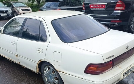 Toyota Vista, 1993 год, 100 000 рублей, 2 фотография