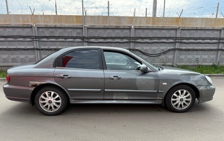 Hyundai Sonata IV рестайлинг, 2005 год, 300 000 рублей, 3 фотография