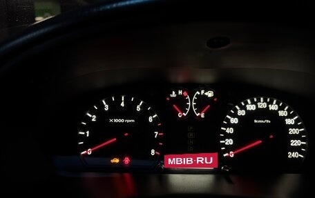 Hyundai Sonata IV рестайлинг, 2005 год, 300 000 рублей, 18 фотография