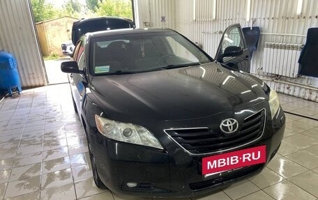 Toyota Camry, 2008 год, 870 000 рублей, 2 фотография