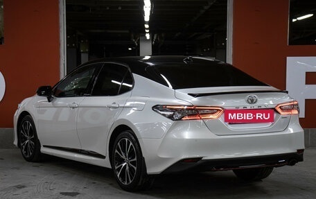 Toyota Camry, 2020 год, 2 698 000 рублей, 7 фотография
