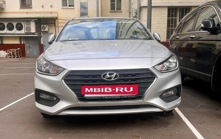 Hyundai Solaris II рестайлинг, 2018 год, 1 500 000 рублей, 2 фотография