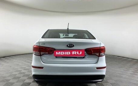 KIA Rio III рестайлинг, 2015 год, 915 000 рублей, 6 фотография