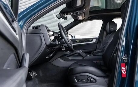 Porsche Cayenne III, 2024 год, 17 710 000 рублей, 22 фотография