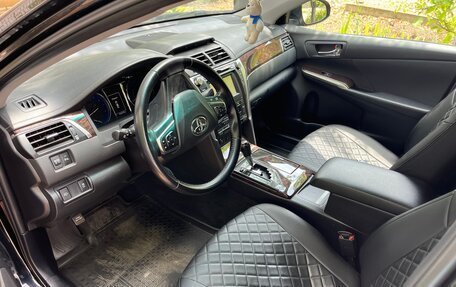 Toyota Camry, 2015 год, 2 370 000 рублей, 4 фотография
