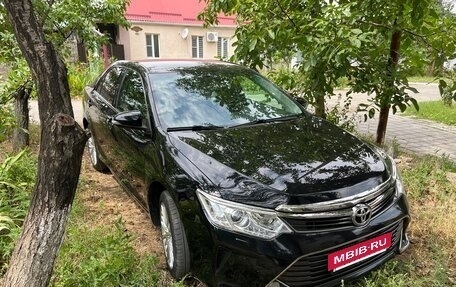 Toyota Camry, 2015 год, 2 370 000 рублей, 2 фотография