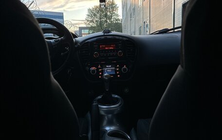 Nissan Juke II, 2011 год, 900 000 рублей, 10 фотография