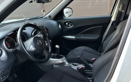 Nissan Juke II, 2011 год, 900 000 рублей, 11 фотография