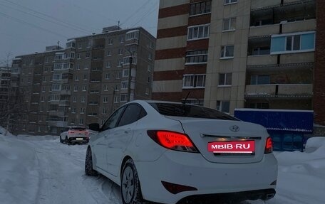 Hyundai Solaris II рестайлинг, 2015 год, 950 000 рублей, 6 фотография