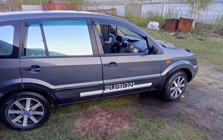 Ford Fusion I, 2004 год, 400 000 рублей, 2 фотография