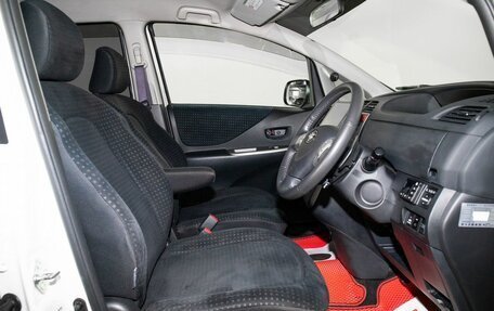 Toyota Ractis I, 2009 год, 798 000 рублей, 6 фотография