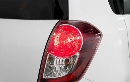 Toyota Ractis I, 2009 год, 798 000 рублей, 19 фотография