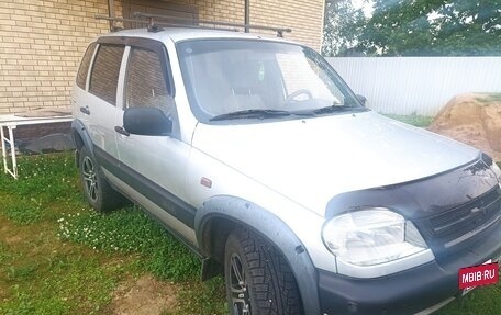 Chevrolet Niva I рестайлинг, 2004 год, 360 000 рублей, 2 фотография
