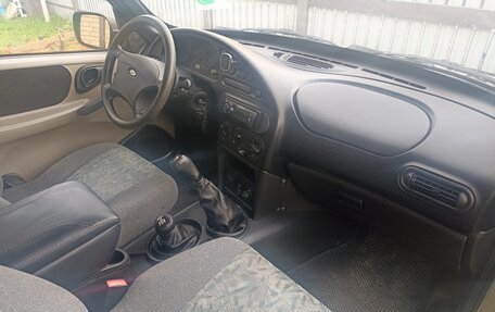 Chevrolet Niva I рестайлинг, 2004 год, 360 000 рублей, 5 фотография